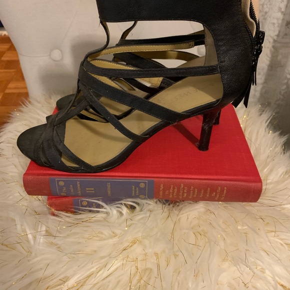 Classy & Comfy size 7 Nine West High heeled Sandals perfect for you - Picture 5 of 6